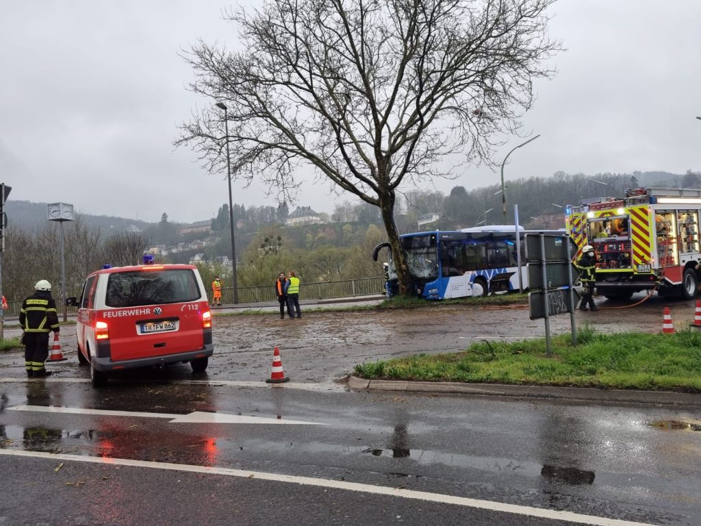 Schulbus Unfall Trier 1